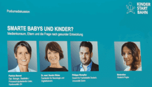 Podiumsdiskussion Kinderstartbahn 2025 mit Dr. Sandra Weiss, Philippe Wampfler, Patricia Bernet und Moderatorin Aikaterini Pekka in Zürich